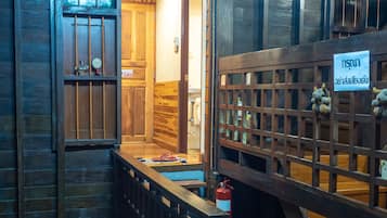 Standard with Private Outside Bathroom | Living area