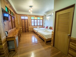 River View Room | Free WiFi, bed sheets - Bankong Rimkhong (Chiang Khan)