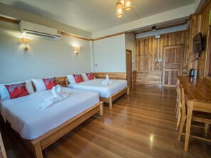 River View Room | Free WiFi, bed sheets - Bankong Rimkhong (Chiang Khan)