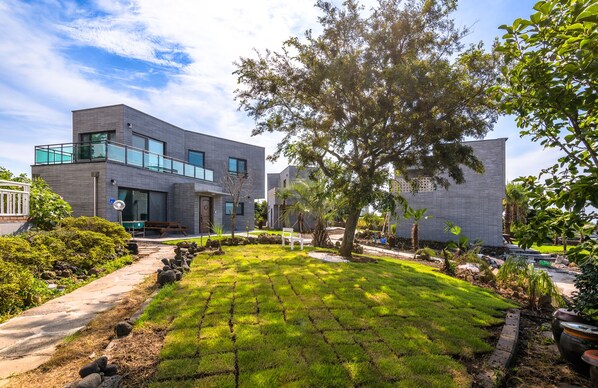 House (A or B Type) | Garden view