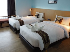 Double or Twin Room | In-room safe, desk, free WiFi, bed sheets - Samui City Hotel (Koh Samui)