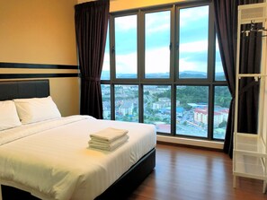 Apartamento | Escritorio, tabla de planchar con plancha, wifi gratis y ropa de cama