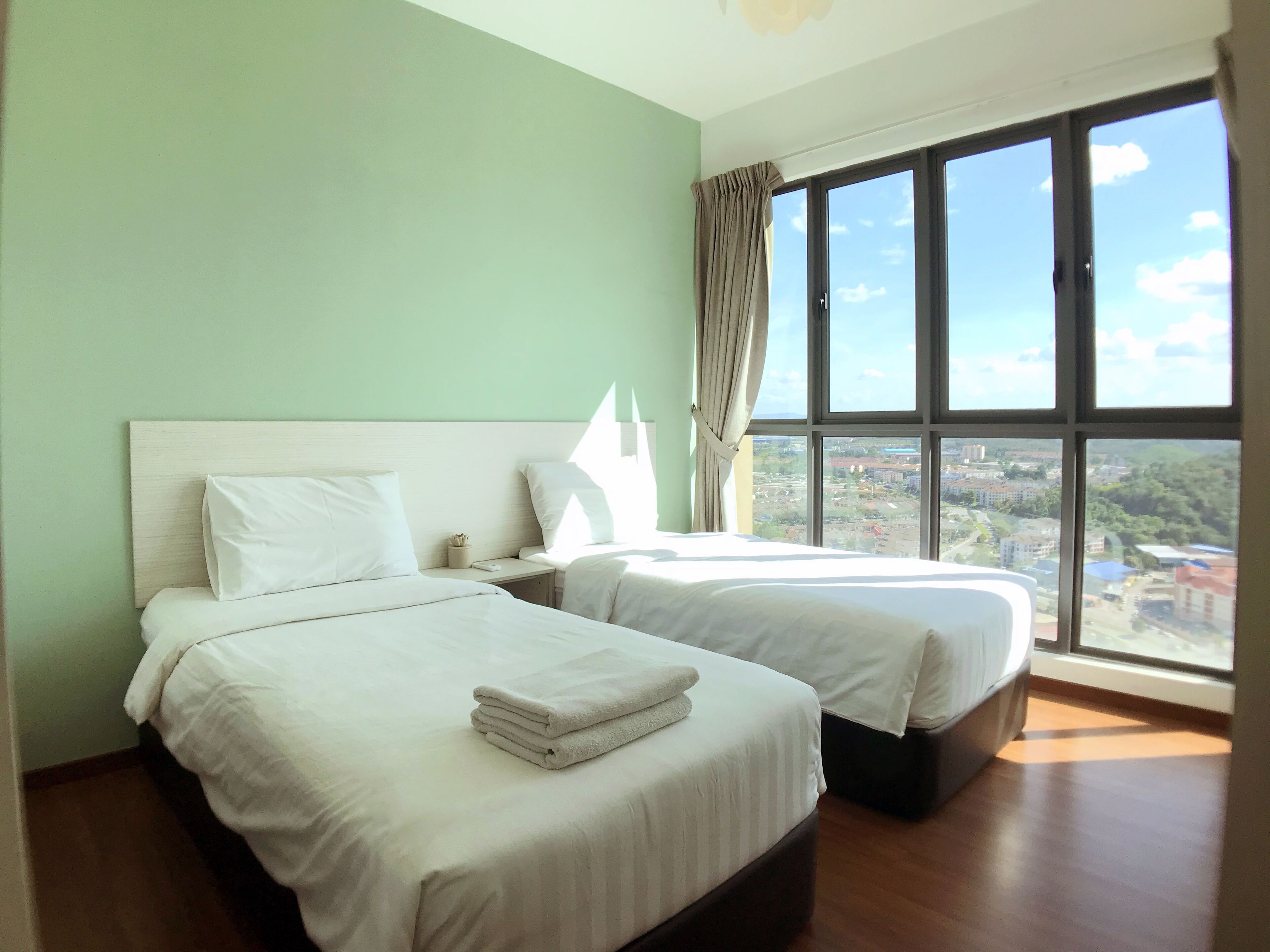Desk, iron/ironing board, free WiFi, bed sheets
