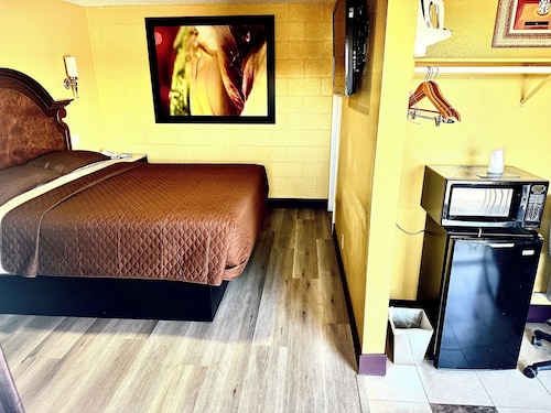A Fisher's Inn Motel