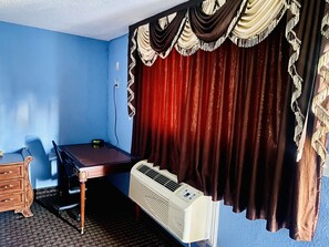 Basic Single Room, 1 King Bed | Desk, blackout drapes, iron/ironing board, free WiFi - A Fisher's Inn Motel (Las Vegas)