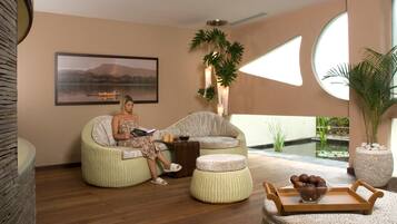 Couples treatment room(s), body treatments, aromatherapy