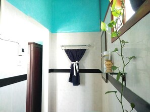 Einzelzimmer | Badezimmer