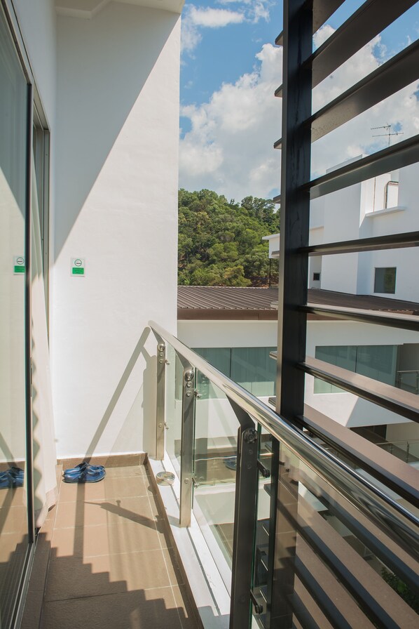 Studio (13) | Balcony