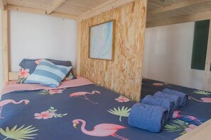 Studio (17) | Desk, iron/ironing board, free WiFi