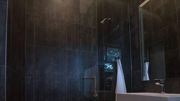 Luxury Room, 1 King Bed, Garden Area | Bathroom | Shower, designer toiletries, towels