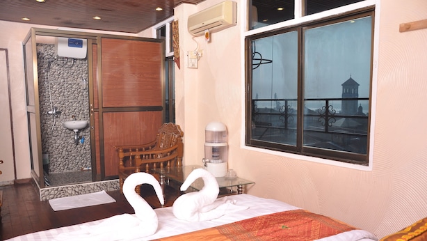 Room - Asian Bliss Myanmar Hostel (Yangon)