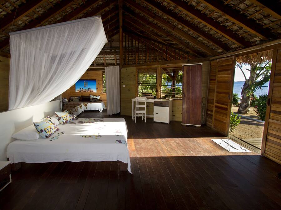 Bungalow, Beachfront | 1 bedroom, premium bedding, minibar, in-room safe