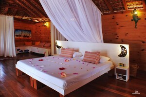 Bungalow, Beachfront | 1 bedroom, premium bedding, minibar, in-room safe