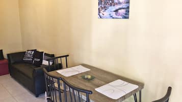 House, 1 Bedroom | Living area