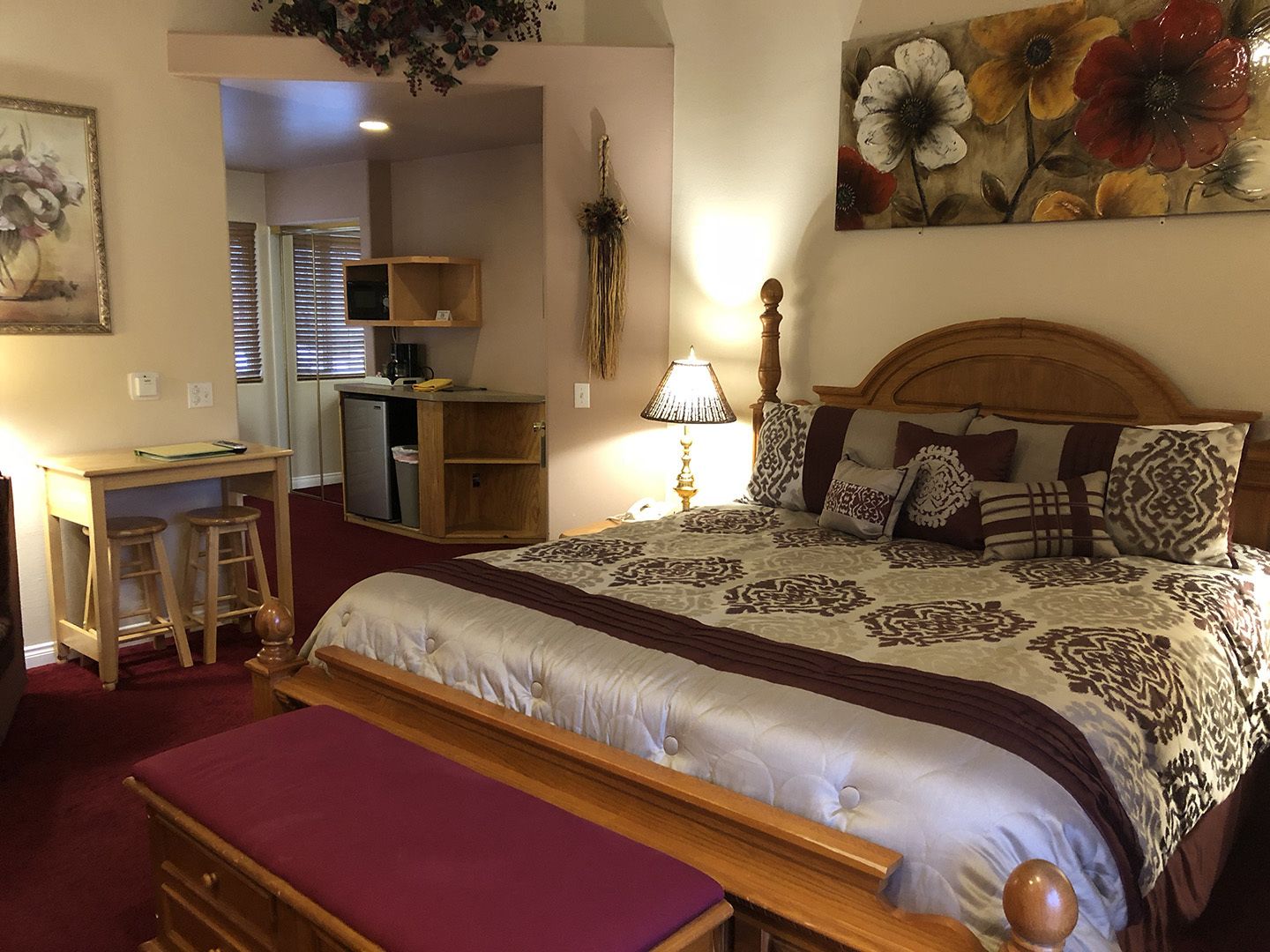 Habitación Confort, 1 cama de matrimonio grande con sofá cama, no fumadores (110/111) | Wifi gratis y ropa de cama