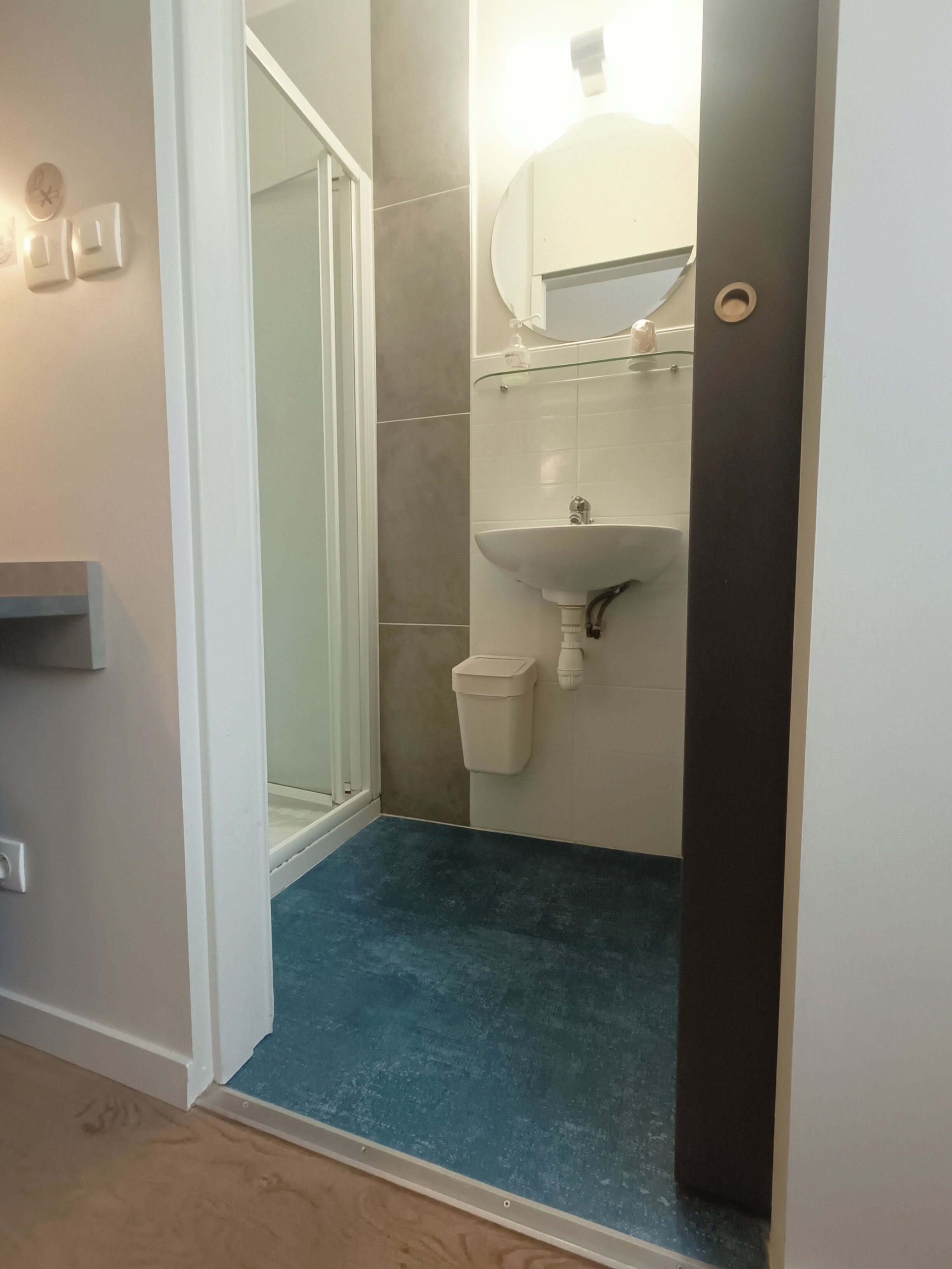 comfort room | bathroom | free toiletries, hair dryer, towels, soap