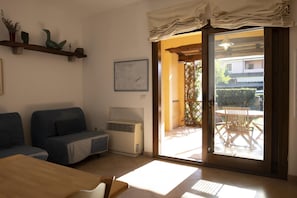 Classic Apartment | Living room - Aria di Vacanza - S'Abba Lughente (Olbia)