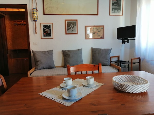 Comfort Apartment, 1 Bedroom | Living area