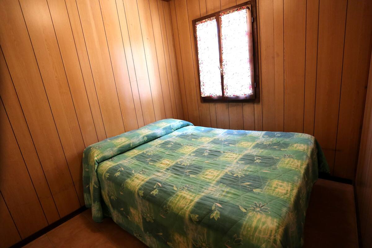 Bungalow, 1 chambre | Lit de bébé (supplément)