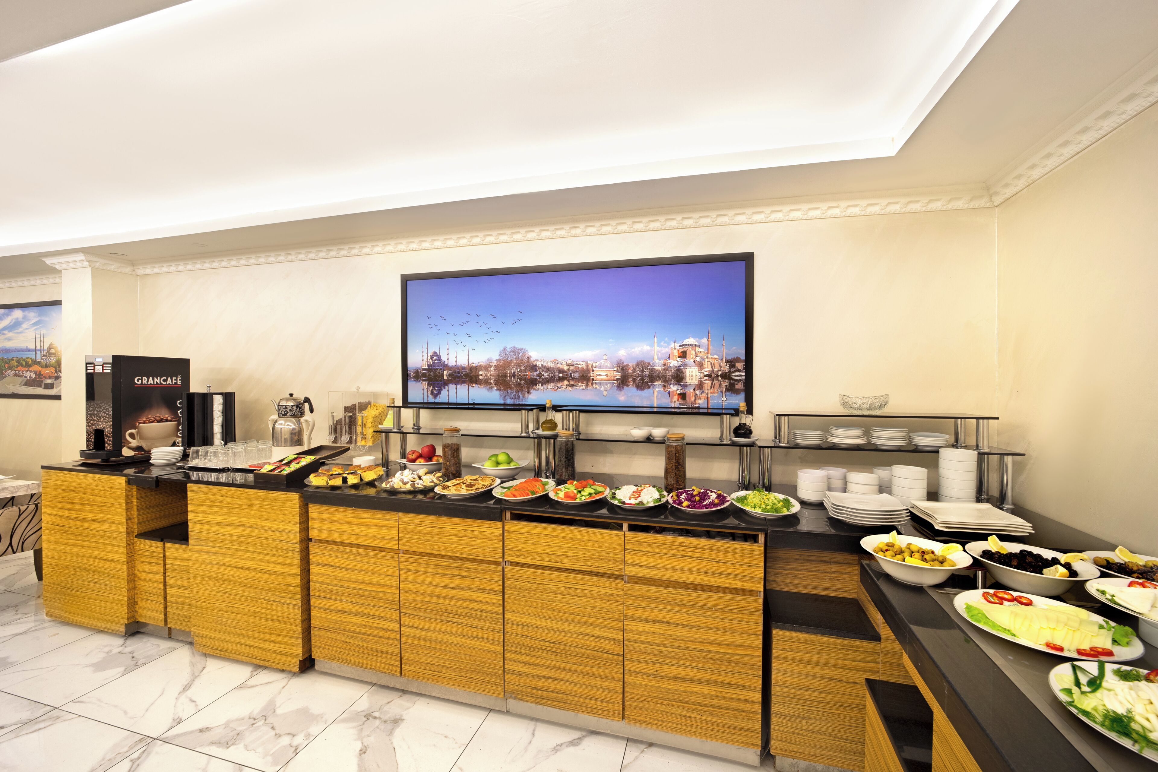 Photo - Deluxe Newport Hotel - Old City