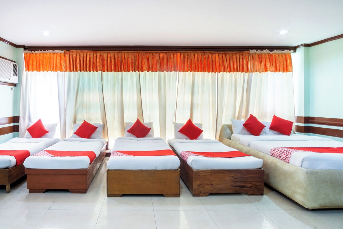 Premium bedding, in-room safe, desk, rollaway beds (surcharge)