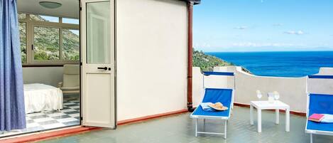 Villa, 3 Bedrooms | Terrace/patio