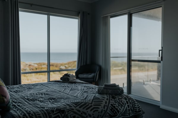 Panoramic Apartment, Balcony, Ocean View | Extra beds