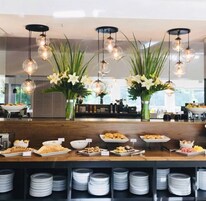 Desayuno buffet incluido todos los días 