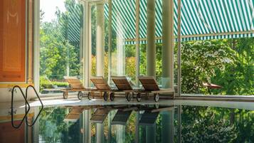 Piscine couverte
