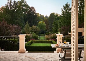 Two Bedroom Royal Garden Suite | Vue sur le jardin