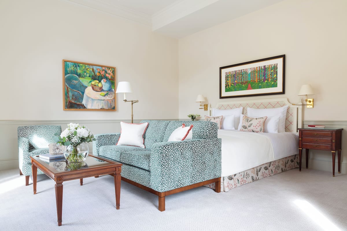 Deluxe Park Room | 1 bedroom, premium bedding, free minibar items, in-room safe