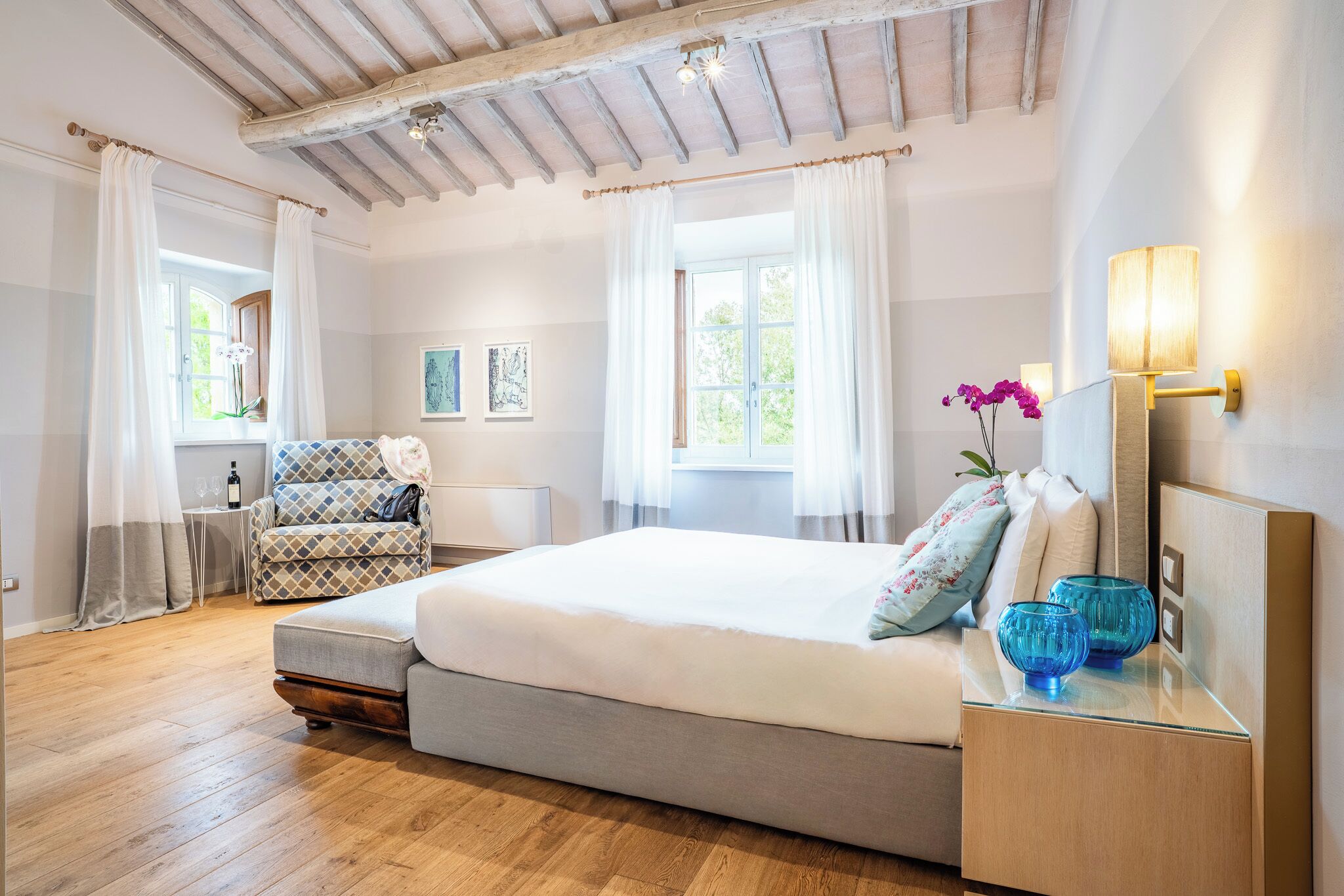 Executive Room | 1 bedroom, premium bedding, down comforters, minibar