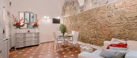 Comfort huis, 3 slaapkamers | Woonruimte | Een flatscreentelevisie