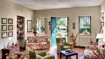 Villa, 3 Schlafzimmer | Wohnzimmer | Flachbildfernseher