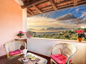 Villa, Multiple Bedrooms | Balcony - Villa Serena (Massa Lubrense)