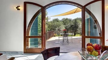 Villa, 5 camere da letto | Pasti in camera