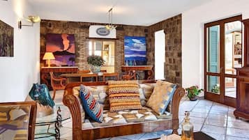 Villa, 5 Bedrooms | Living area | Flat-screen TV