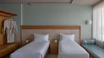 1 bedroom, premium bedding, pillow-top beds, in-room safe