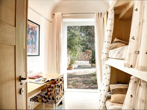 Villa, 3 Bedrooms | 3 bedrooms, cribs/infant beds, free WiFi, bed sheets - Villa Bougainvillea (Capri)