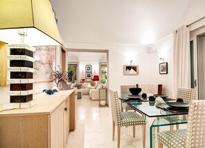 Villa, 2 chambres, non-fumeurs, vue mer | Restauration dans la chambre