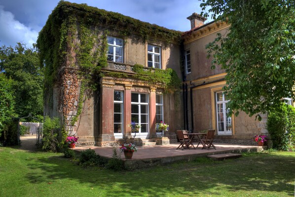 Terrace/patio - Albert Cottage Hotel (East Cowes)