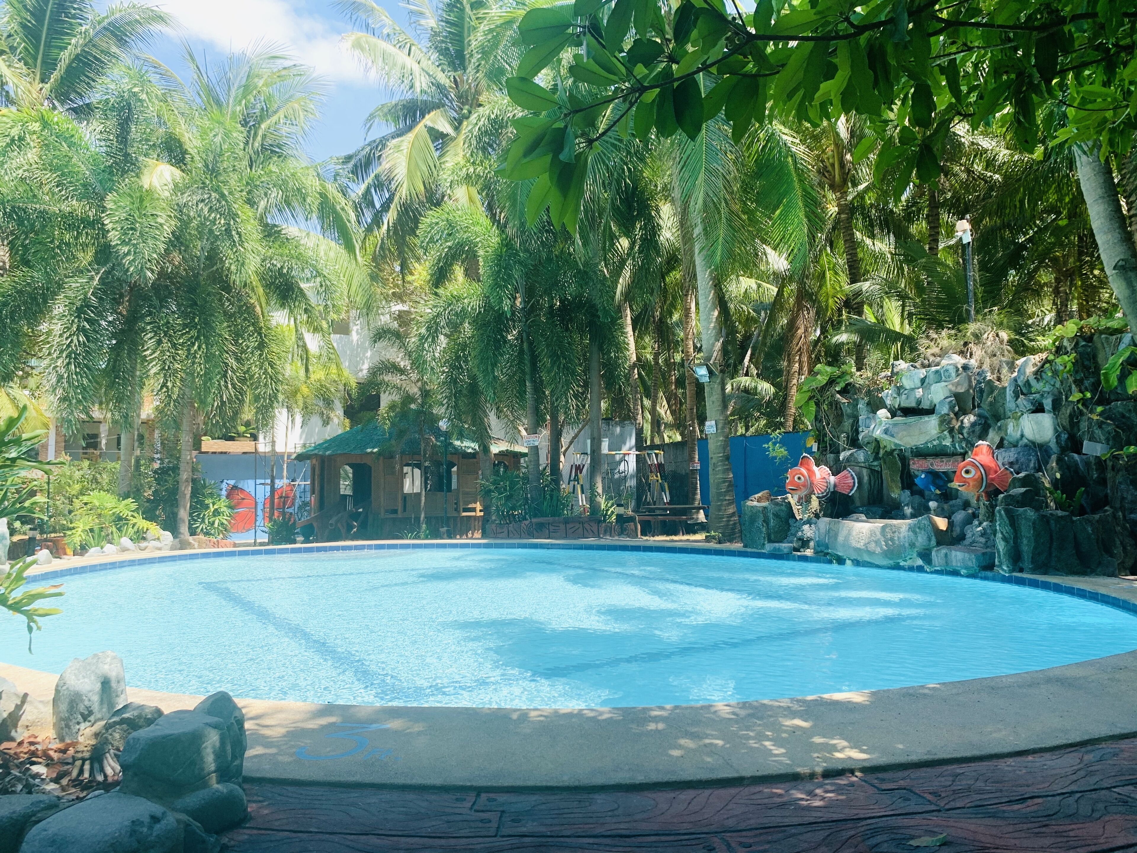 Kolam renang kanak-kanak