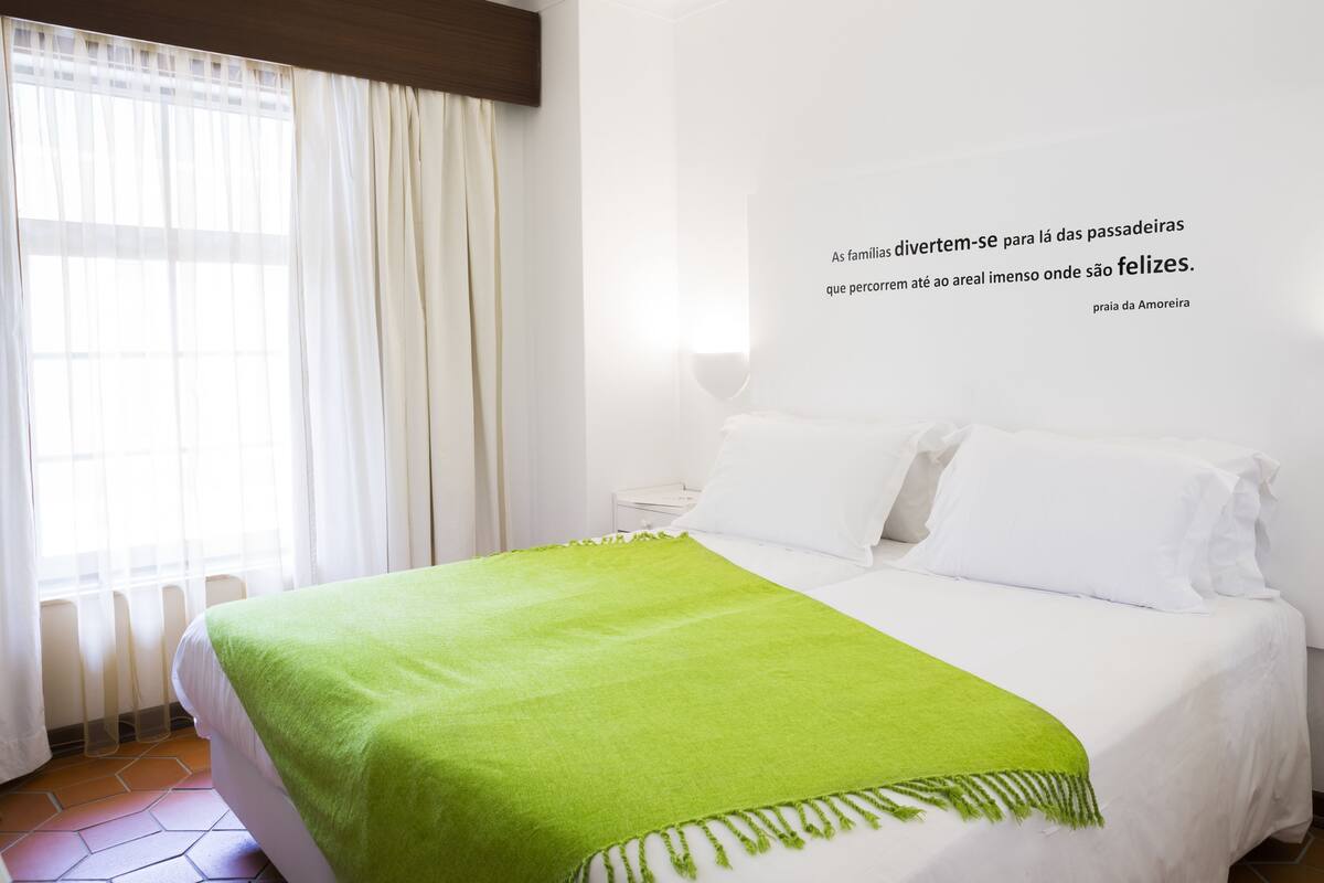 Blackout drapes, WiFi (free), bed sheets