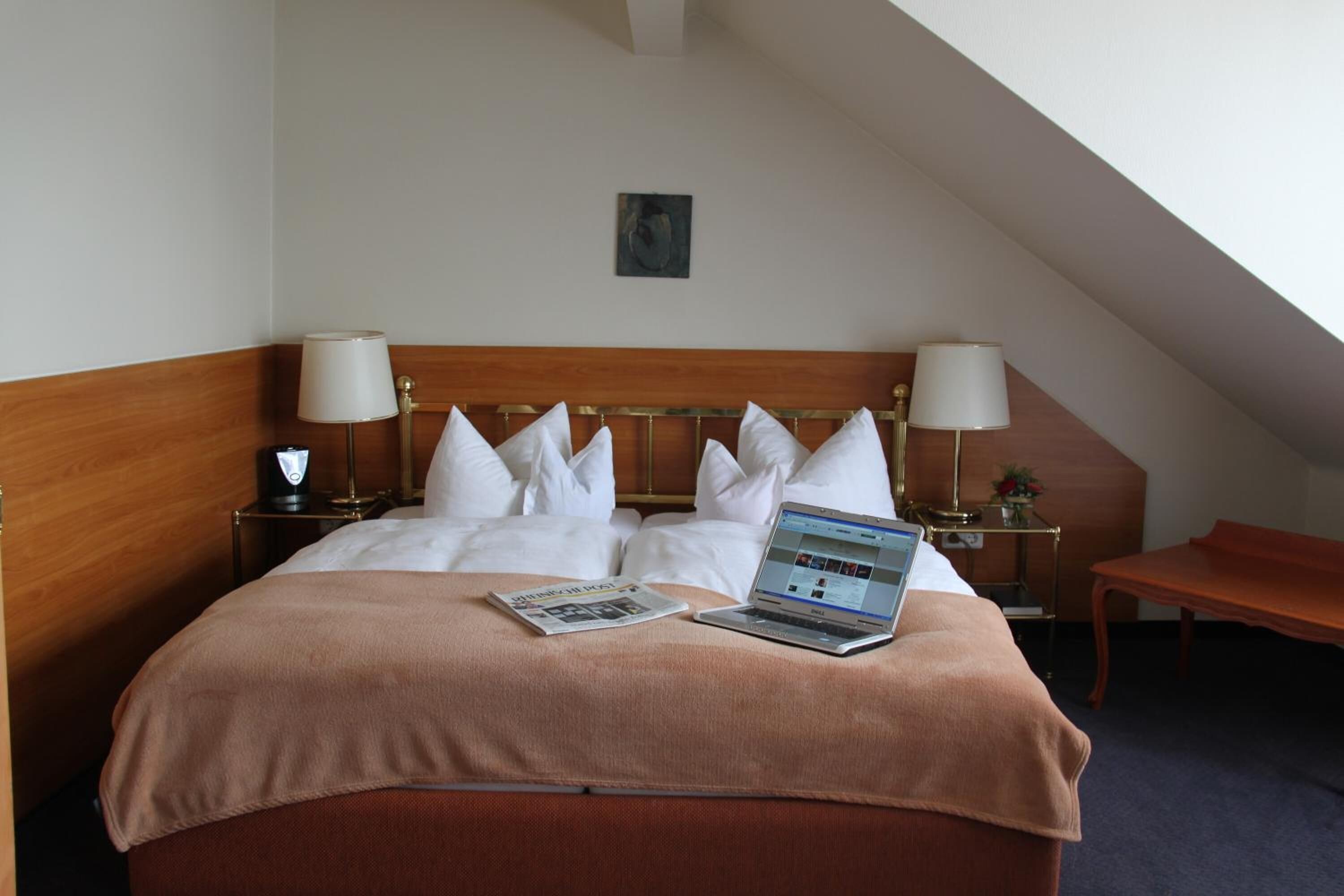 1 bedroom, minibar, desk, blackout curtains