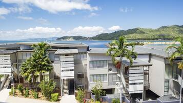 Comfort Apartment, 2 Bedrooms, Pool Access, Ocean View | View from room