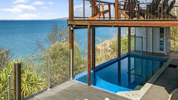 Kolam renang outdoor