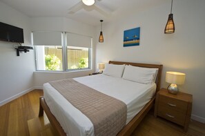 3 chambres, fer et planche à repasser, lits bébé (en supplément)