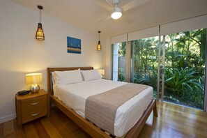 Family Apartment, 3 Bedrooms, Pool Access, Garden View