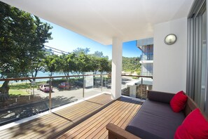 Superior Apartment, 3 Bedrooms, Pool Access, Beachfront | Terrace/patio