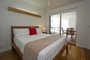 Family Apartment, 3 Bedrooms, Pool Access, Beachfront | 3 bedrooms, iron/ironing board, cots/infant beds, rollaway beds - Maggies Beachfront Apt. 4 (Horseshoe Bay)